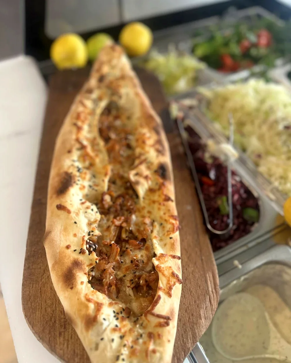 Pide, direkt aus dem Ofen.